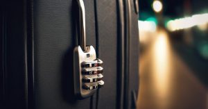 Jak otworzyć walizkę z kodem? Poradnik eksperta